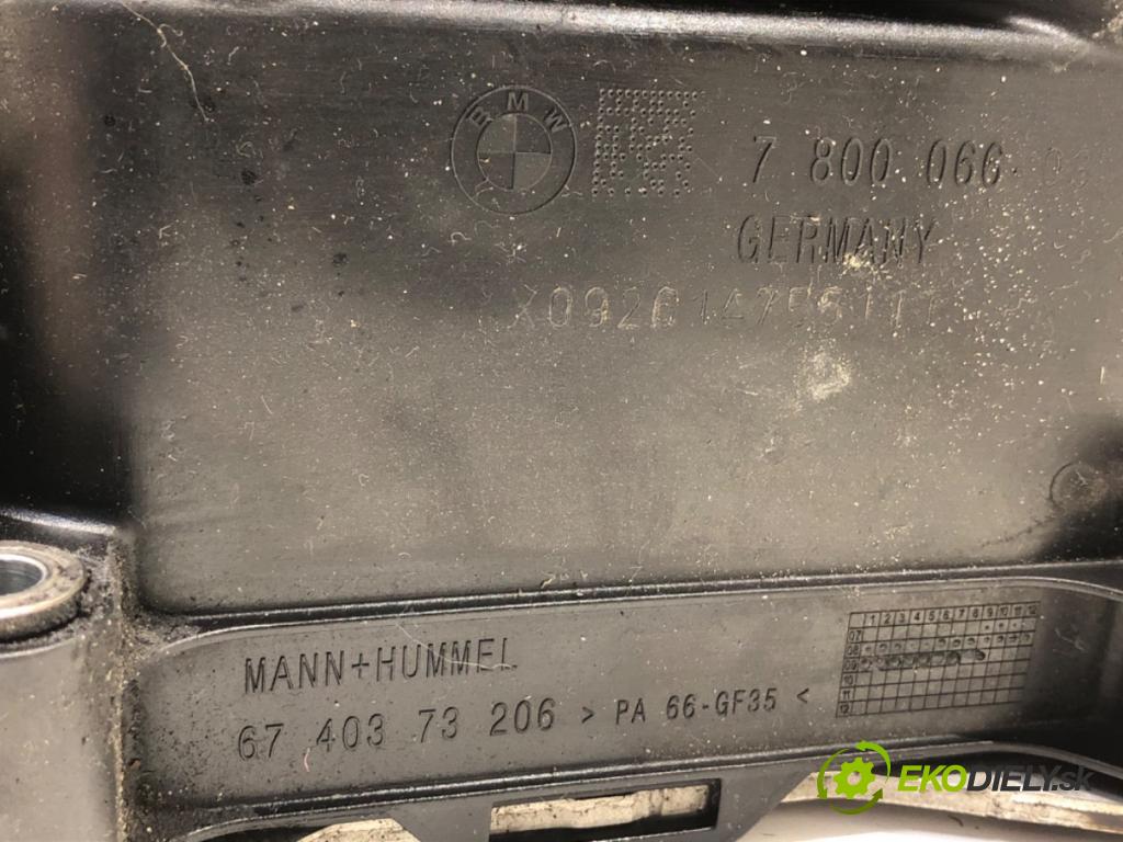 BMW E91 Kombi 2010 180 kW 330 d xDrive 2993 obal filtra oleje 7808437 (Kryt olejového filtru)