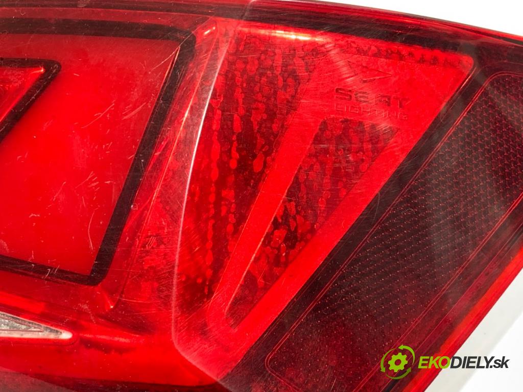 SEAT ATECA SUV 2017 110 kW 2.0 TDI 4Drive 1968 Svetlo pravy zad 575945208C