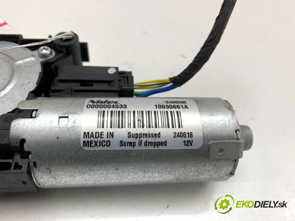 BMW G02 SUV 2024 265 kW M40 i xDrive 2998 Motor strešného okna 10030661A