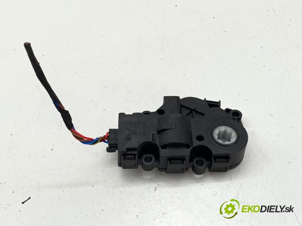 BMW G02 SUV 2024 265 kW M40 i xDrive 2998 Motor kúrenia T52579A