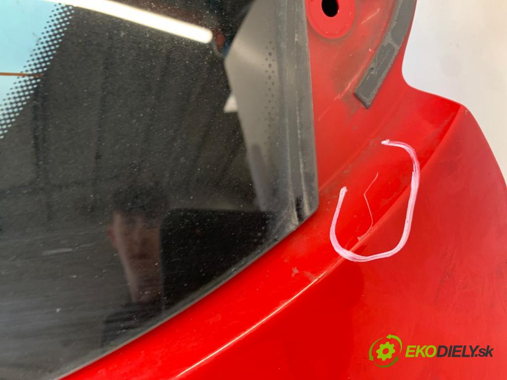 FIAT TIPO Kombi 2018 70 kW 1.4 (356WXA1B) 1368 kapota zad