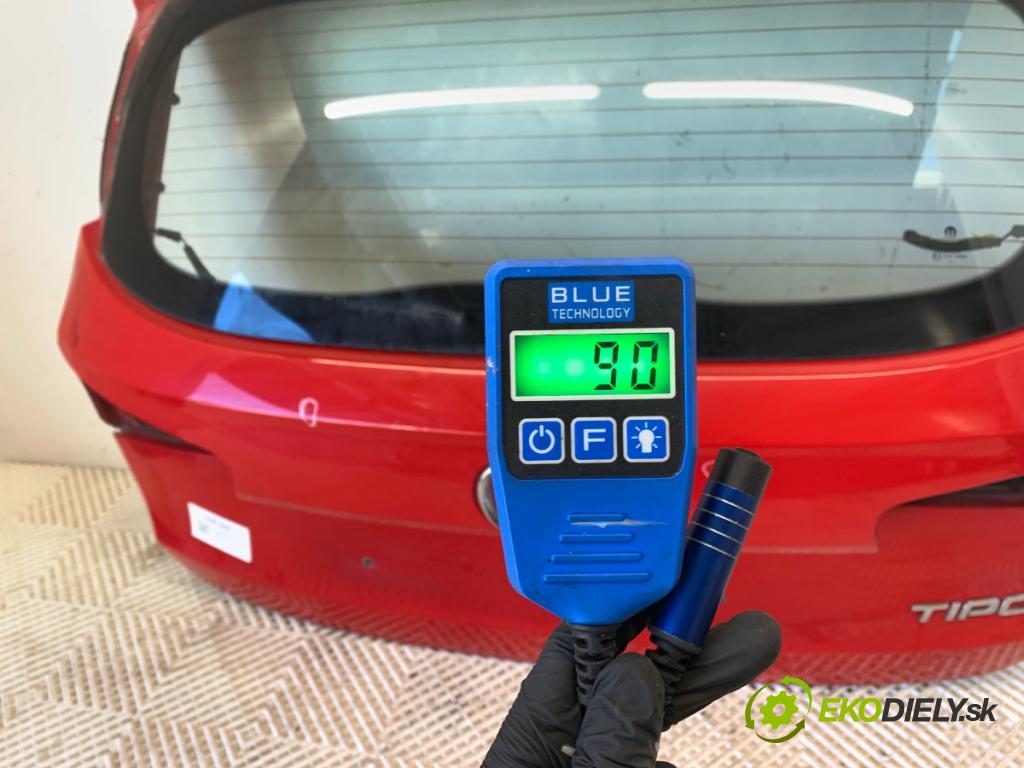 FIAT TIPO Kombi 2018 70 kW 1.4 (356WXA1B) 1368 kapota zad