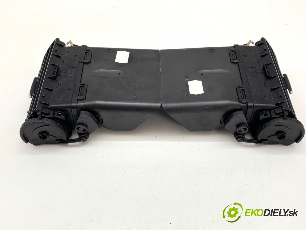 FORD KUGA I SUV 2010 120 kW 2.0 TDCi 4x4 1997 Mriežky kúrenia predný 3M51-R014L21BE