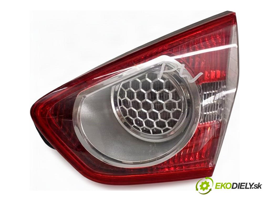 FORD KUGA I SUV 2010 120 kW 2.0 TDCi 4x4 1997 Svetlo pravy zad vnútorná 8V41-13A602-AD