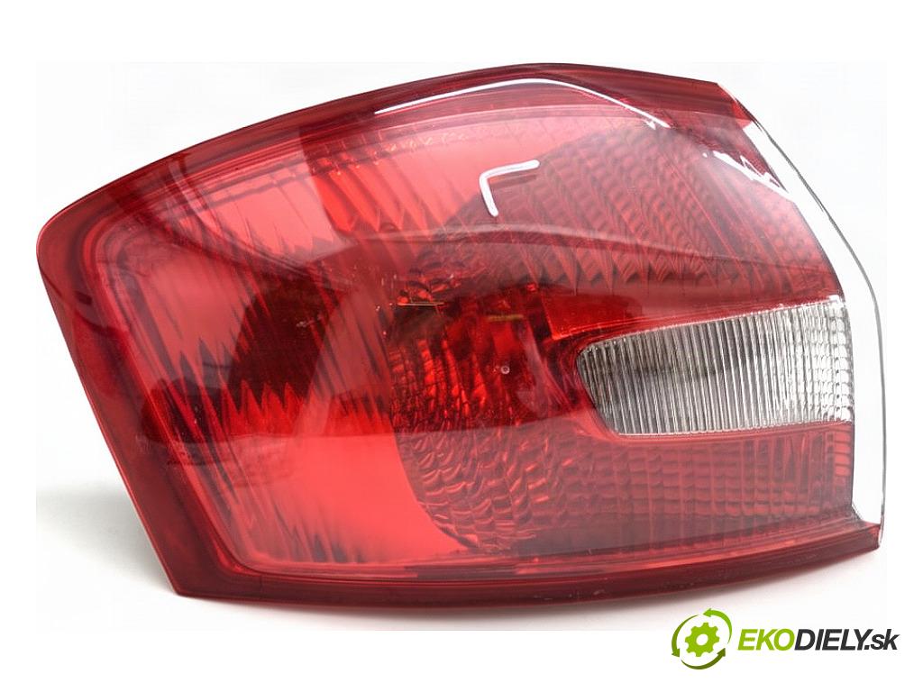 FORD KUGA I SUV 2010 120 kW 2.0 TDCi 4x4 1997 Svetlo ľavy zad