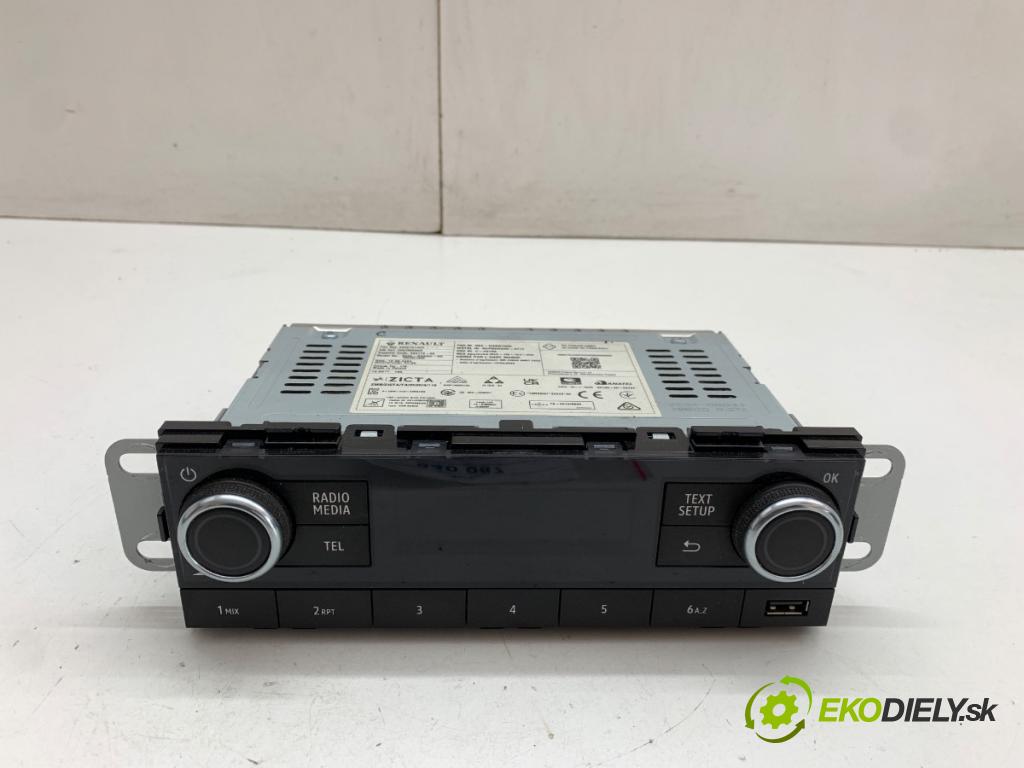 RENAULT TRAFIC III Skrzynia 2023 81 kW 2.0 dCi 110 (FGMW) 1997 RADIO 280215140R (Audio zariadenie)