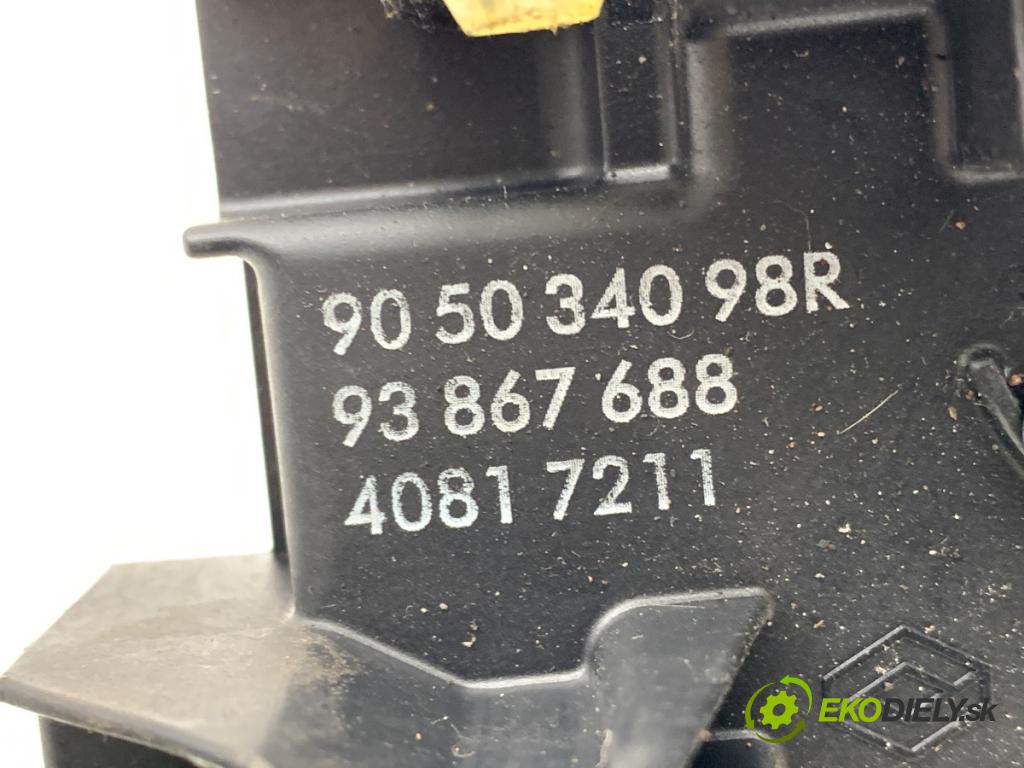 RENAULT TRAFIC III Skrzynia 2023 81 kW 2.0 dCi 110 (FGMW) 1997 zámok Dvere ľavy zad 905034098R