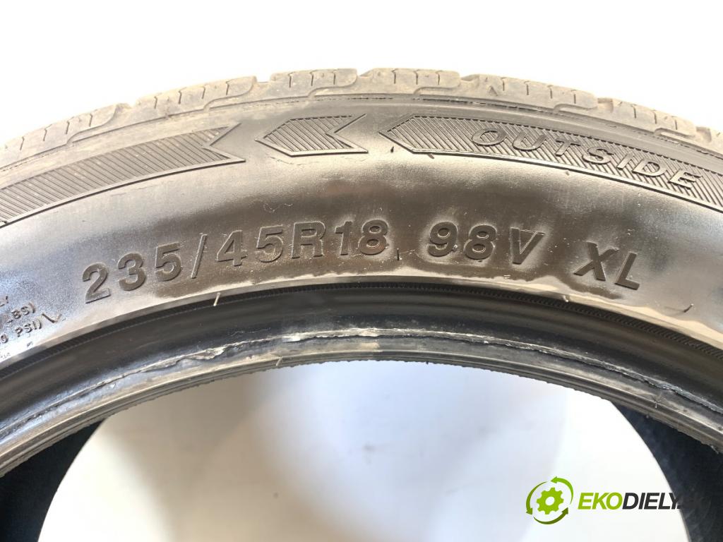 --- ---      PNEUMATIKY: zima 2X 235/45 R18 IMPERIAL: