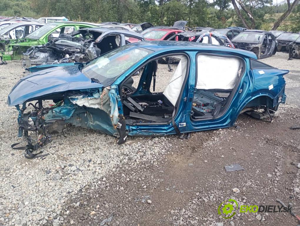 PEUGEOT 408 II liftback 2024 96 kW PureTech 130 (FPHNST) 1199 karoséria ČTVRŤÁK: Blatník prah strecha PODŁUŻNICA 