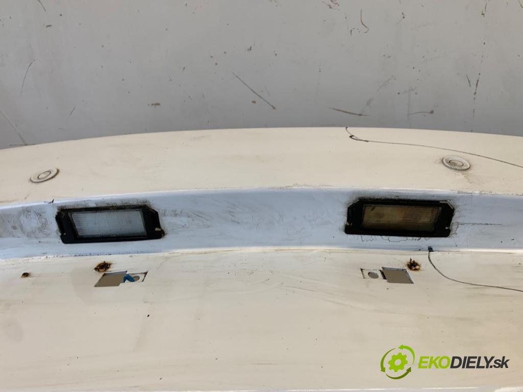 HYUNDAI i20 liftback 2009 57 kW 1.2 1248 Nárazník zad  (Kľučka dverí ostatné)