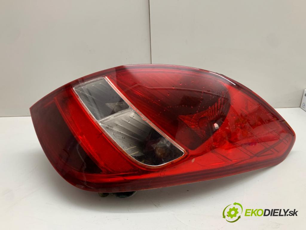 HYUNDAI i20 liftback 2009 57 kW 1.2 1248 světlo pravý zadní část 