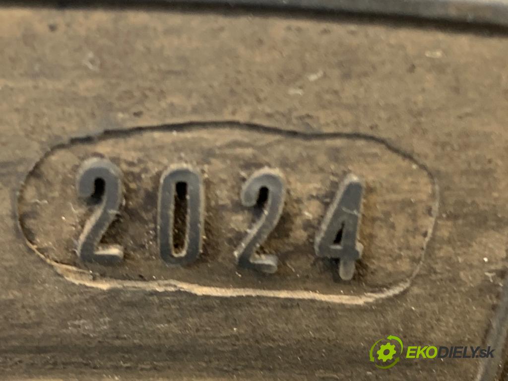 --- ---      PNEUMATIKY: PARA: VÍCENÁ SEZÓNA: 165/70 R14 DĘBICA
