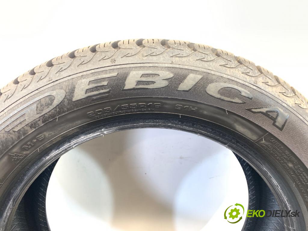--- ---      PNEUMATIKA: zima 4X 205/55 R16 DĘBICA