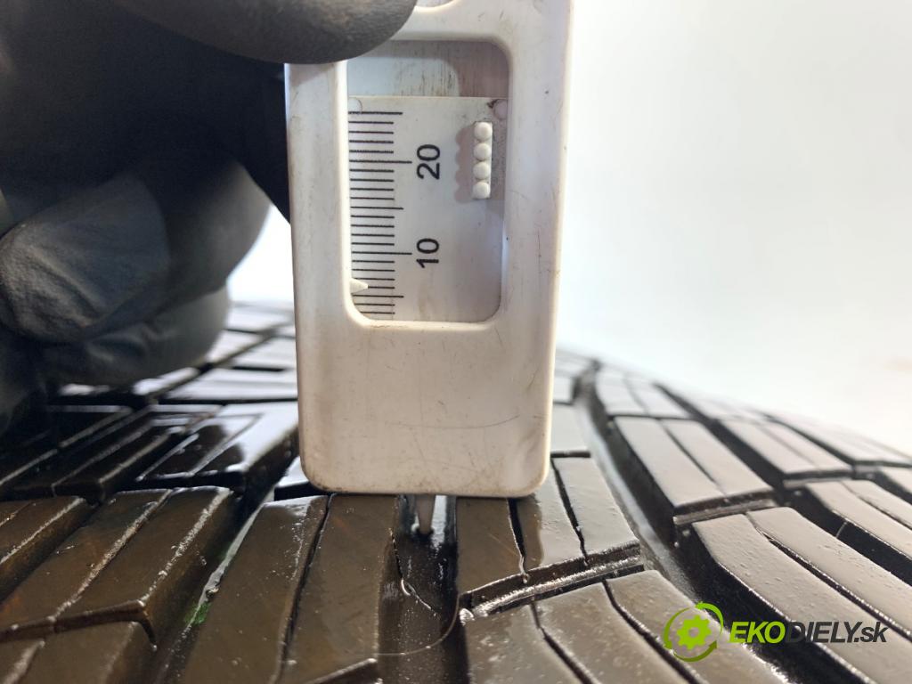 --- ---      PNEUMATIKY: PARA: VÍCENÁ SEZÓNA: 275/35 R20 CONTINENTAL