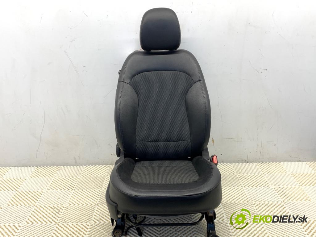 HYUNDAI ix35 SUV 2013 85 kW 1.7 CRDi 1685 sedadlo pravý přední část 