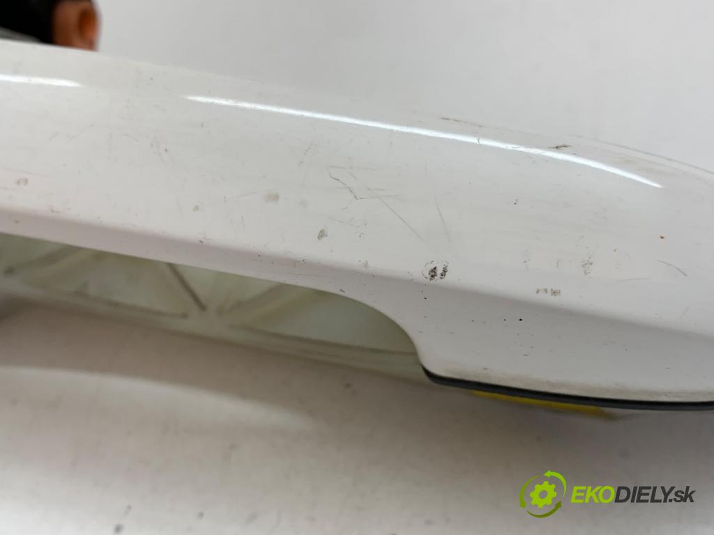 HYUNDAI i20 liftback 2009 57 kW 1.2 1248 klika vnejší pravý přední část