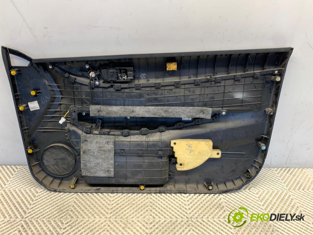 HYUNDAI i20 liftback 2009 57 kW 1.2 1248 čalúnenie Dvere ľavy predný
