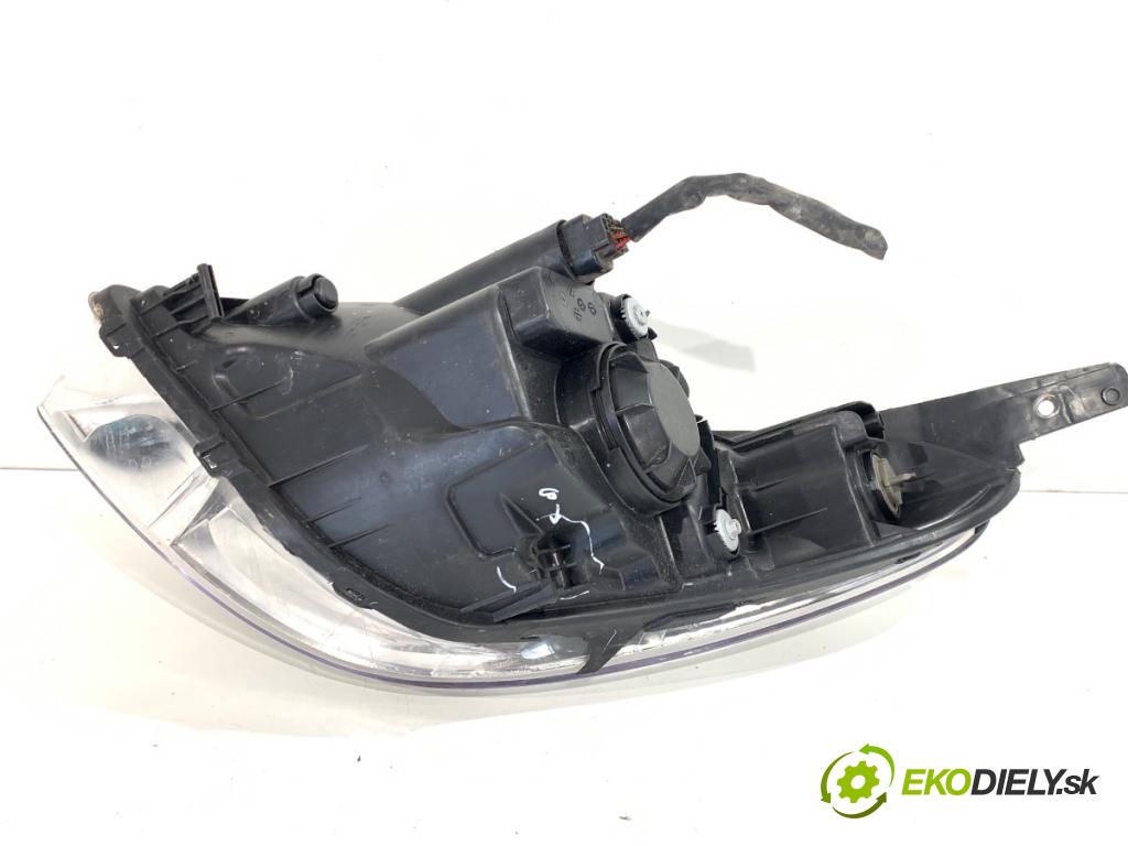 HYUNDAI i20 liftback 2009 57 kW 1.2 1248 Svetlomet pravy predný