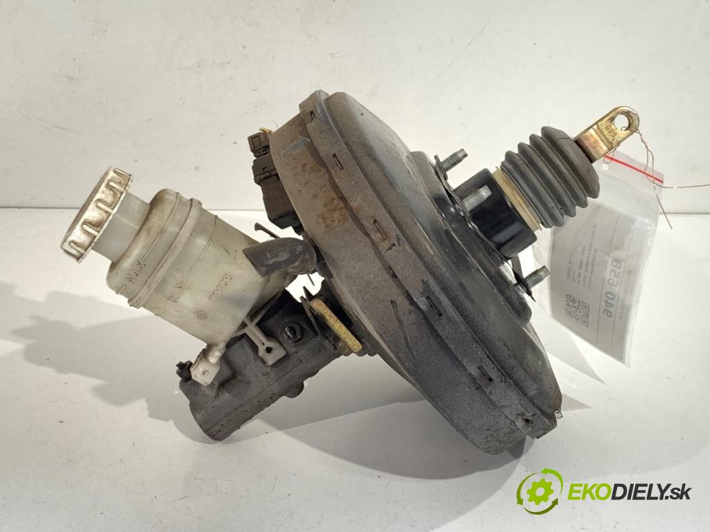 MITSUBISHI PAJERO PININ I samochód terenowy zamknięty 2002 95 kW 2.0 GDI (H67W, H77W) 1999 Posilovač bŕzd MR510503