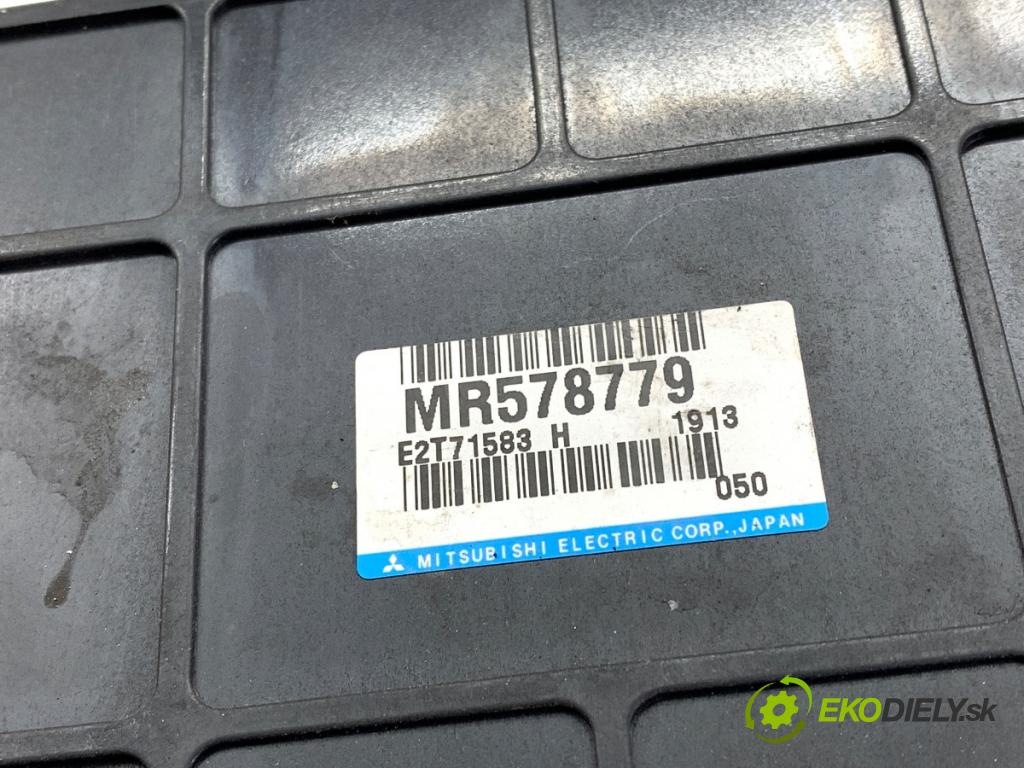MITSUBISHI PAJERO PININ I samochód terenowy zamknięty 2002 95 kW 2.0 GDI (H67W, H77W) 1999 řídící jednotka motora MR578779 (Řídicí jednotka)