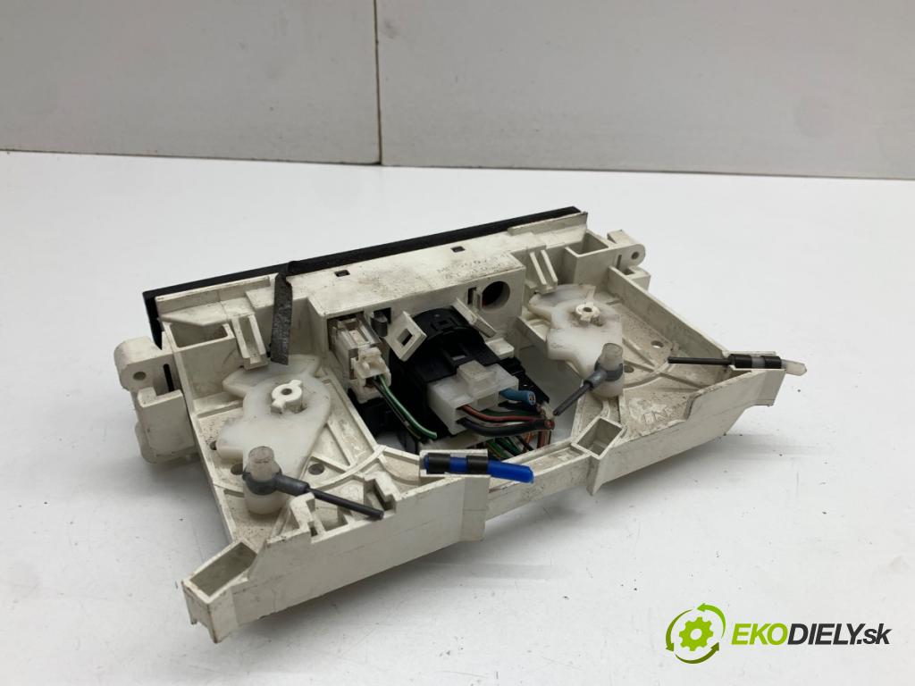 MITSUBISHI PAJERO PININ I samochód terenowy zamknięty 2002 95 kW 2.0 GDI (H67W, H77W) 1999 Panel ovládaní topení  (Páčky pod volantem)