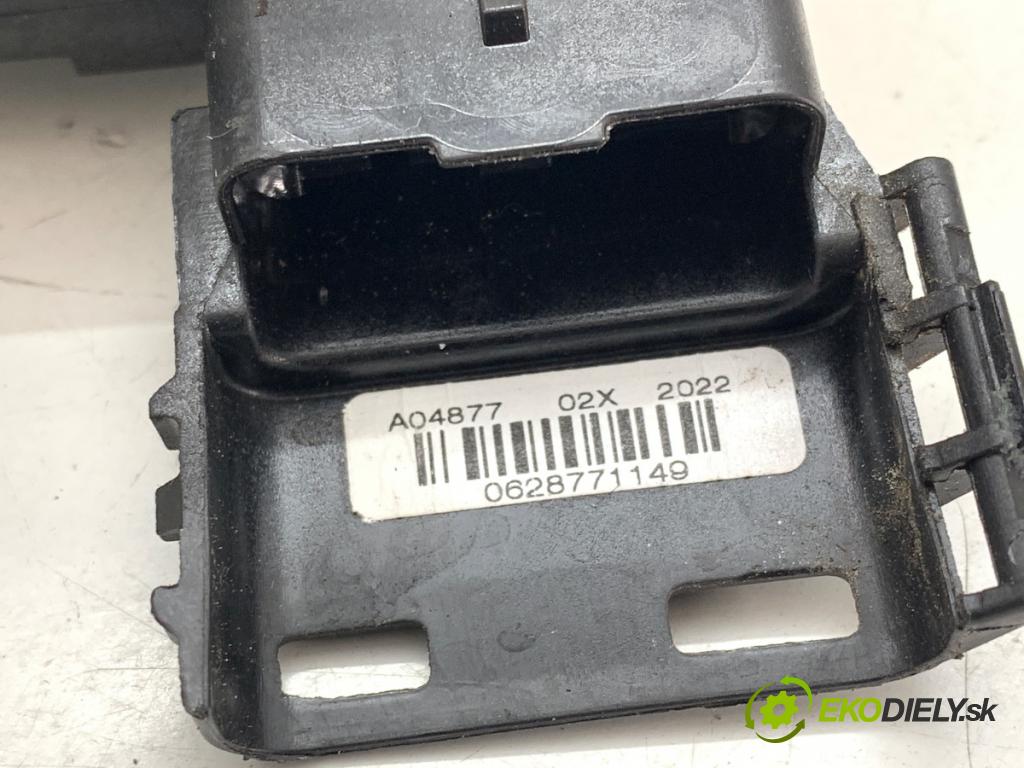 CITROEN C3 III liftback 2022 61 kW 1.2 PureTech 82 1199 zámok Dvere pravy zad PSA123984