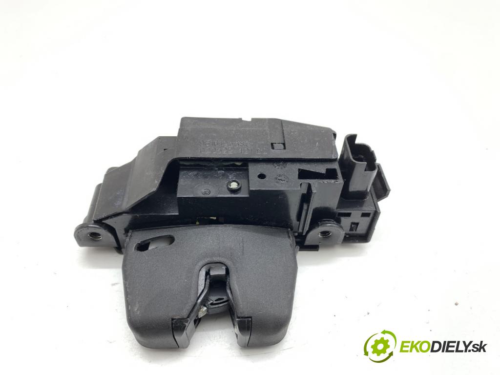CITROEN C3 III liftback 2022 61 kW 1.2 PureTech 82 1199 zámok dverí zad 9816195380