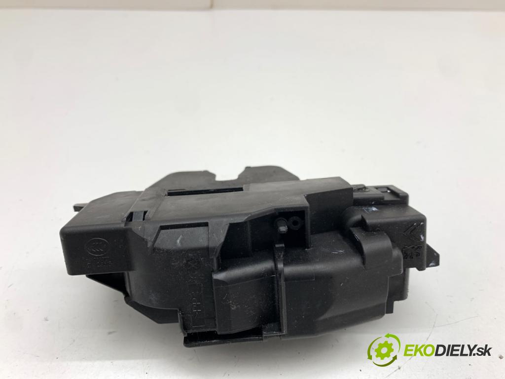 CITROEN C3 III liftback 2022 61 kW 1.2 PureTech 82 1199 zámok dverí zad 9816195380