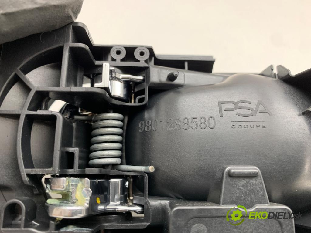 CITROEN C3 III liftback 2022 61 kW 1.2 PureTech 82 1199 Kľučka vnútorná pravy zad 9801288580