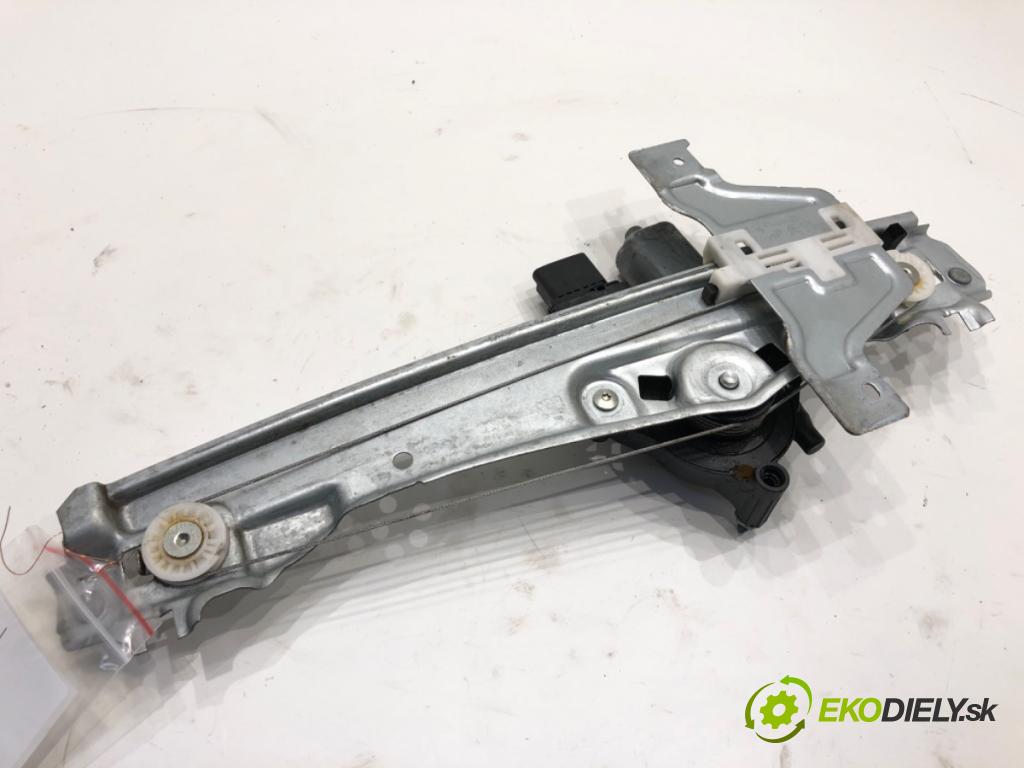 CITROEN C3 III liftback 2022 61 kW 1.2 PureTech 82 1199 mechanismus okna pravý zadní část 9837842380