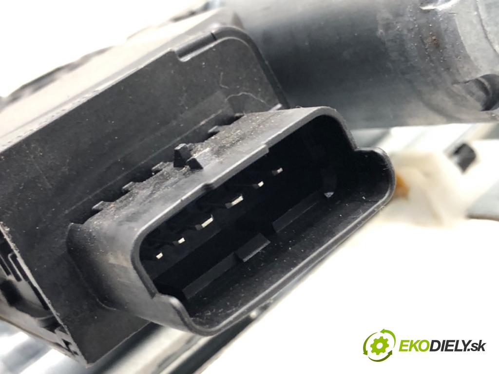 CITROEN C3 III liftback 2022 61 kW 1.2 PureTech 82 1199 mechanismus okna pravý zadní část 9837842380