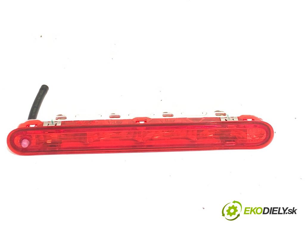 CITROEN C3 IV  2022 61 kW 1.2 PureTech 83 1199 Svetlo brzdových svetiel 9812257880