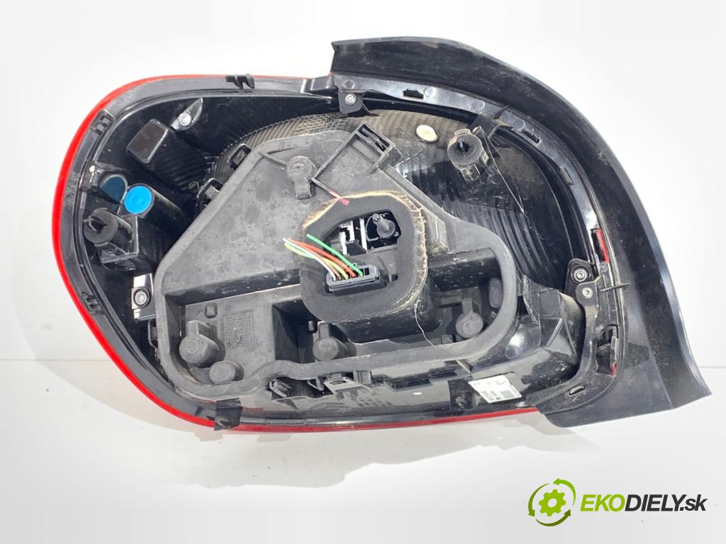 CITROEN C3 III liftback 2022 61 kW 1.2 PureTech 82 1199 světlo pravý zadní část 9812257480