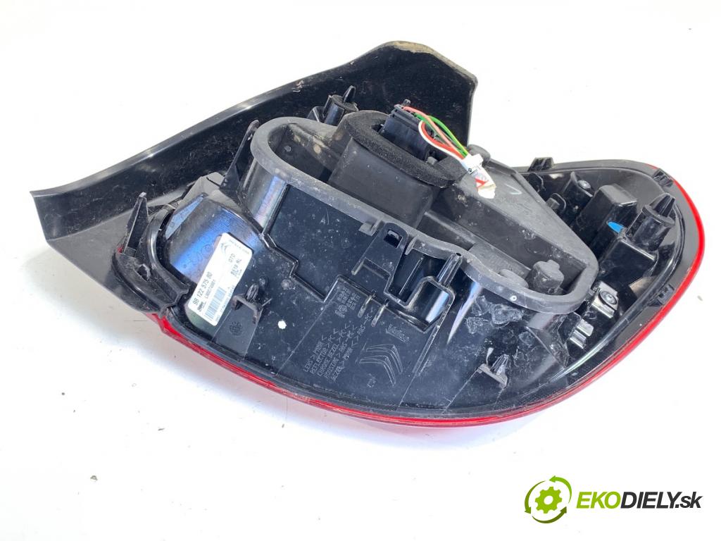 CITROEN C3 III liftback 2022 61 kW 1.2 PureTech 82 1199 světlo levý zadní část 9812257580
