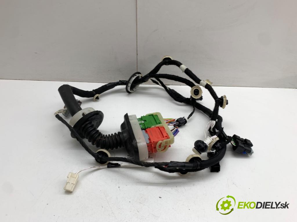 CITROEN C3 III liftback 2022 61 kW 1.2 PureTech 82 1199 Káblovačka Dvere predný pravy 9825268480