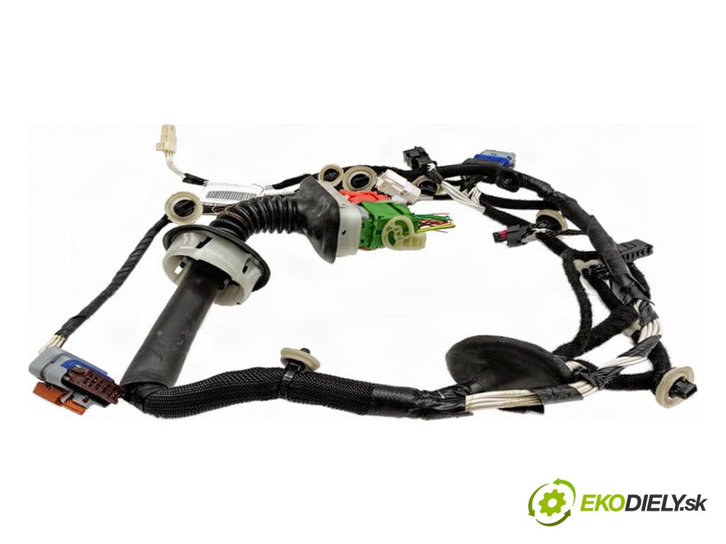 CITROEN C3 III liftback 2022 61 kW 1.2 PureTech 82 1199 káblovačka dveře přední část pravý 9825268480