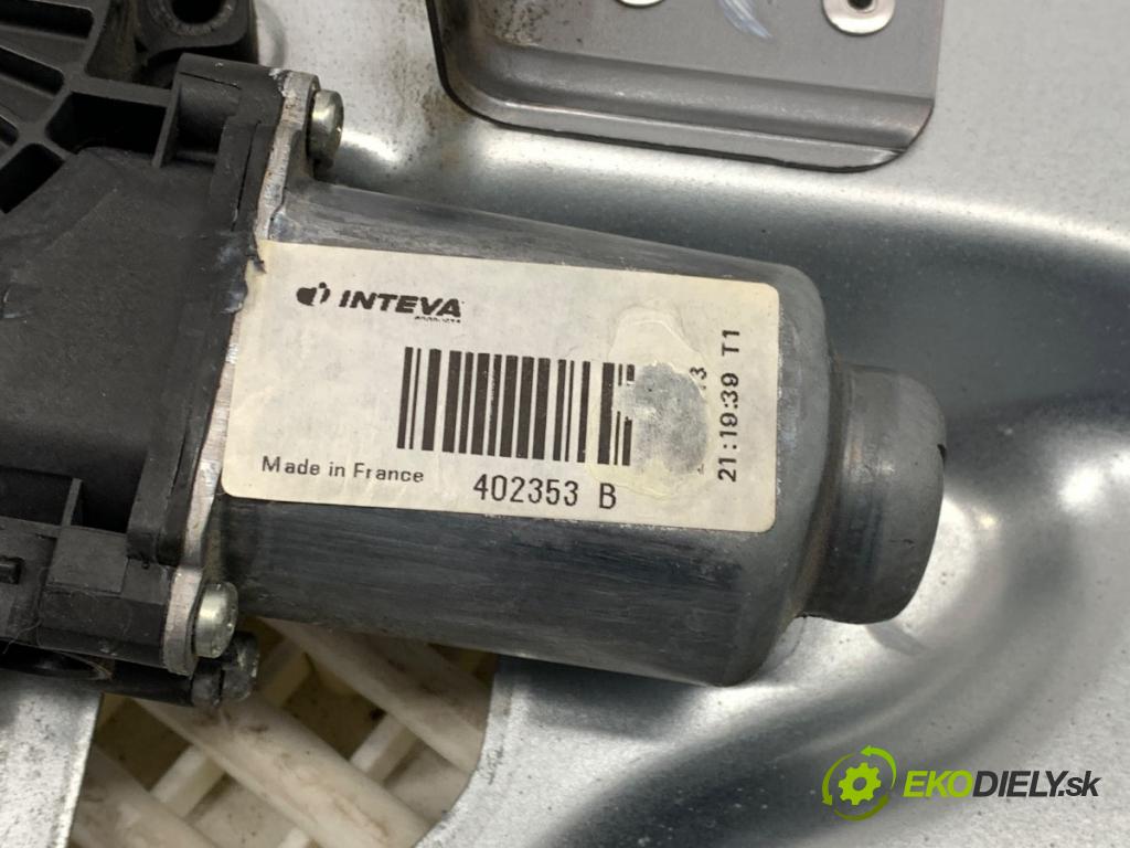 HYUNDAI ix35 SUV 2013 85 kW 1.7 CRDi 1685 mechanismus okna pravý zadní část 83480-2Y010
