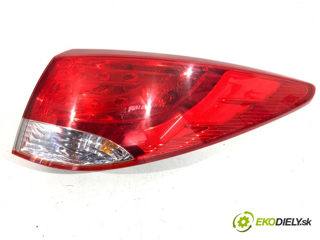 HYUNDAI ix35 SUV 2013 85 kW 1.7 CRDi 1685 Svetlo pravy zad 92402-2Y0