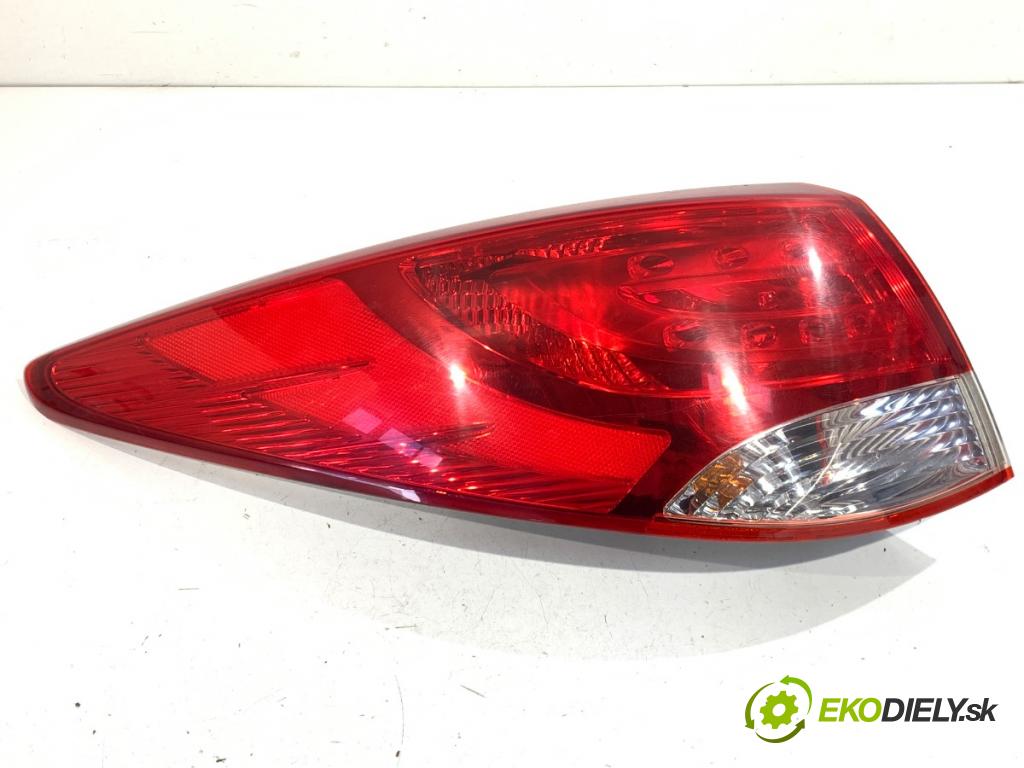 HYUNDAI ix35 SUV 2013 85 kW 1.7 CRDi 1685 Svetlo ľavy zad 92401-2Y0