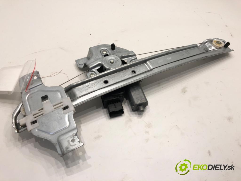 CITROEN C3 III liftback 2022 61 kW 1.2 PureTech 82 1199 mechanismus okna levý přední část 9837841780