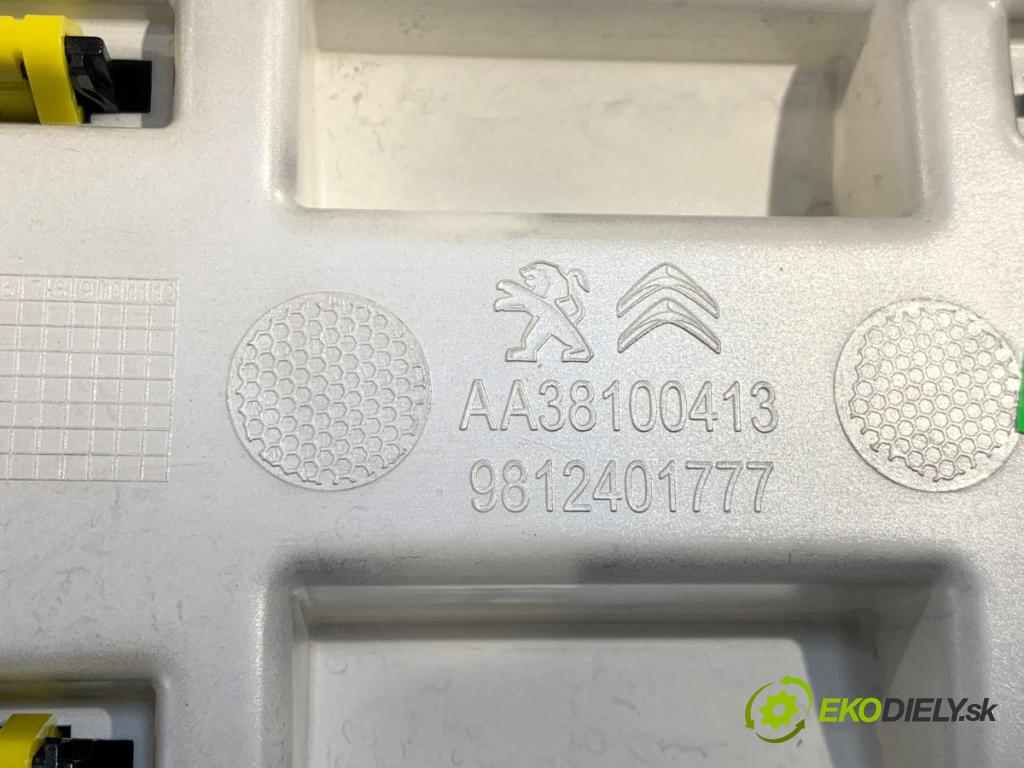 CITROEN C3 III liftback 2022 61 kW 1.2 PureTech 82 1199 lišty kryt prístrojovky 9812401777