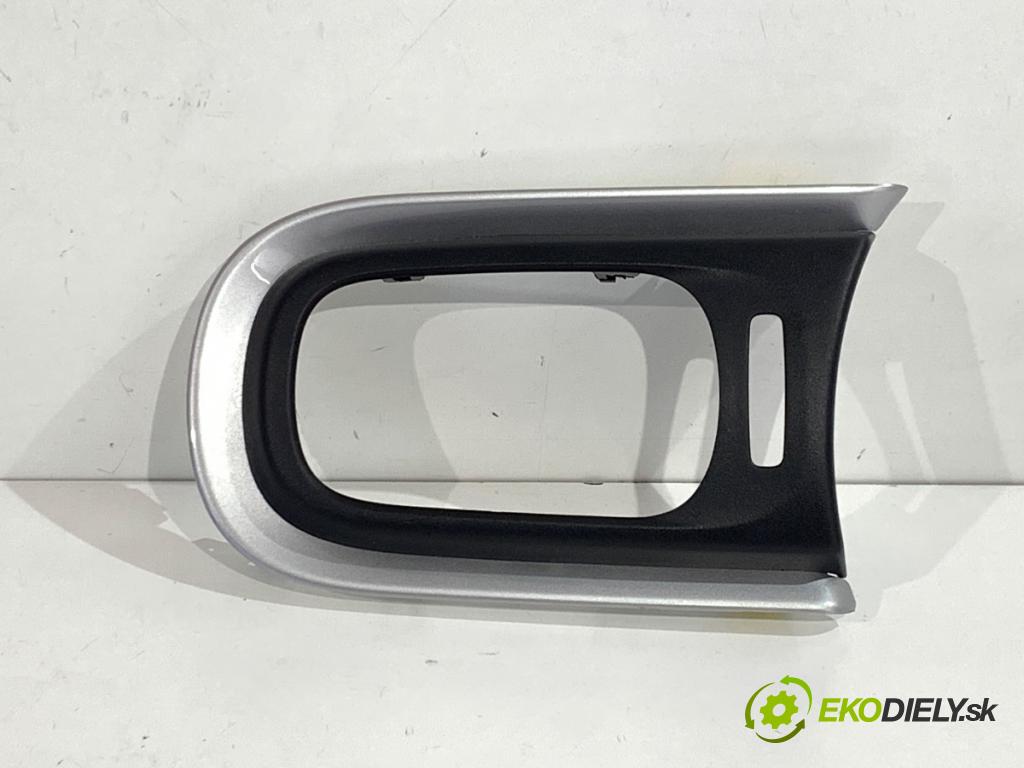 CITROEN C3 III liftback 2022 61 kW 1.2 PureTech 82 1199 lišty kryt prístrojovky 9812401777