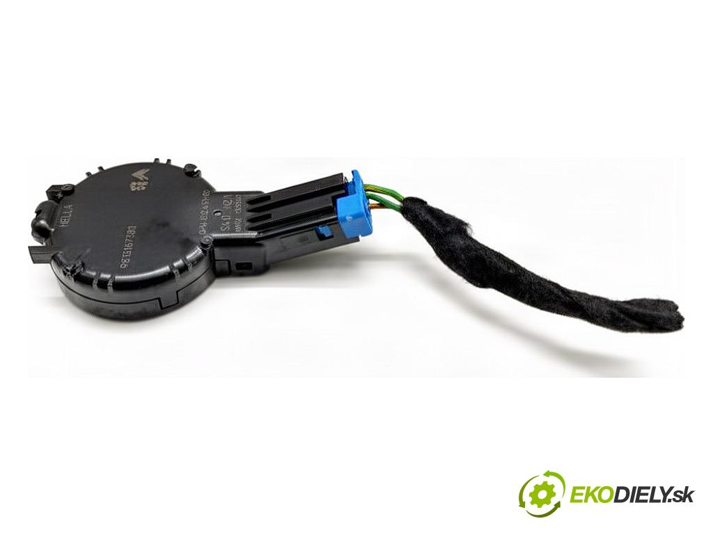 CITROEN C3 III liftback 2022 61 kW 1.2 PureTech 82 1199 snímač deště 9813167380 (Snímač deště)
