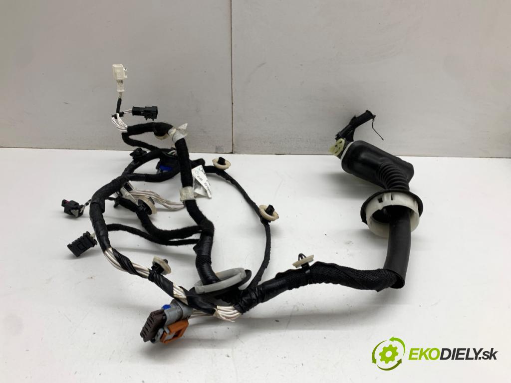 CITROEN C3 III liftback 2022 61 kW 1.2 PureTech 82 1199 Káblovačka Dvere predný ľavy 9825267080