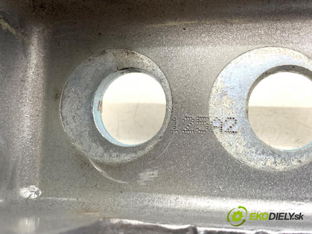 CITROEN C3 III liftback 2022 61 kW 1.2 PureTech 82 1199 závěsky dveře zadní část levé