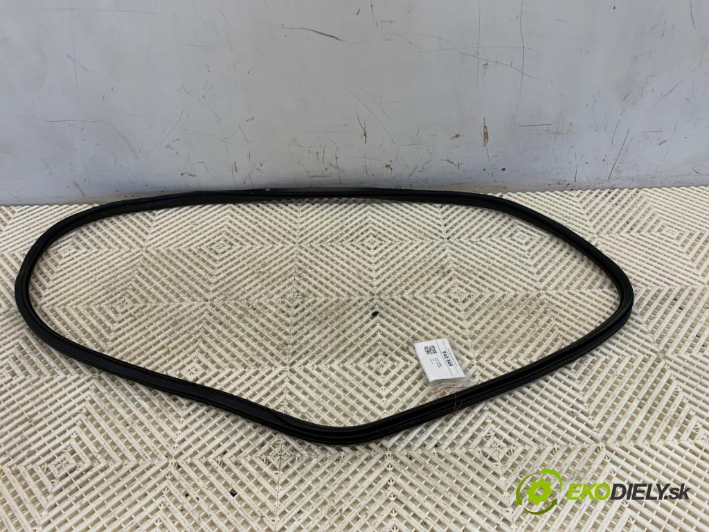 CITROEN C3 III liftback 2022 61 kW 1.2 PureTech 82 1199 tesnenie Dvere ľavy zad 9813059680