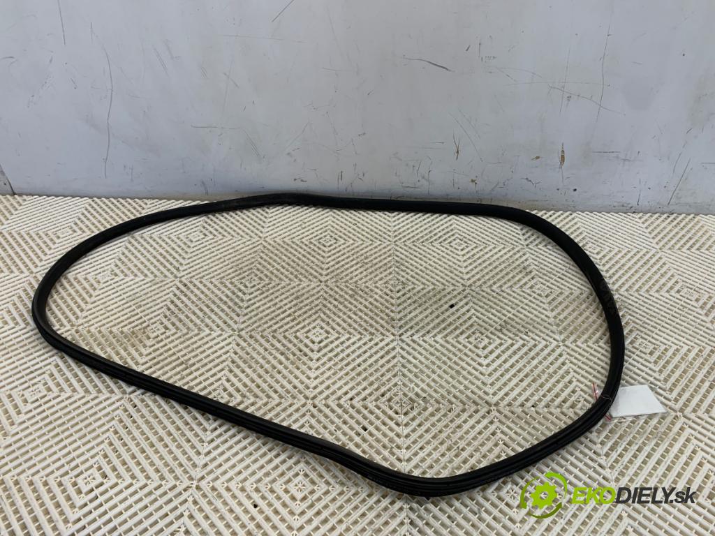 CITROEN C3 III liftback 2022 61 kW 1.2 PureTech 82 1199 tesnenie Dvere ľavy predný 9813059580