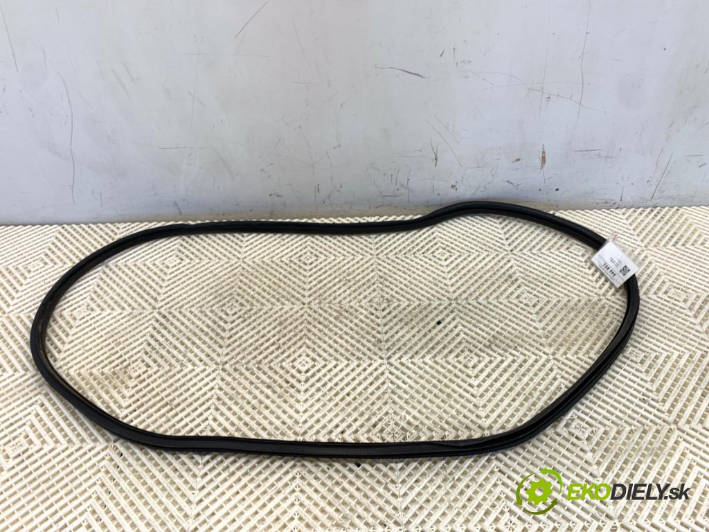 CITROEN C3 III liftback 2022 61 kW 1.2 PureTech 82 1199 tesnenie Dvere ľavy predný 9813059580