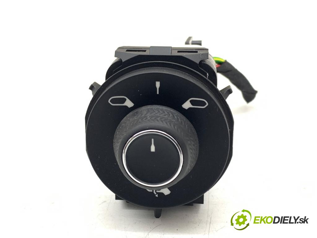 CITROEN C3 III liftback 2022 61 kW 1.2 PureTech 82 1199 Prepínač nastavenia spätných zrkadiel 9817940980 (Prepínacie páčky pod volantom)