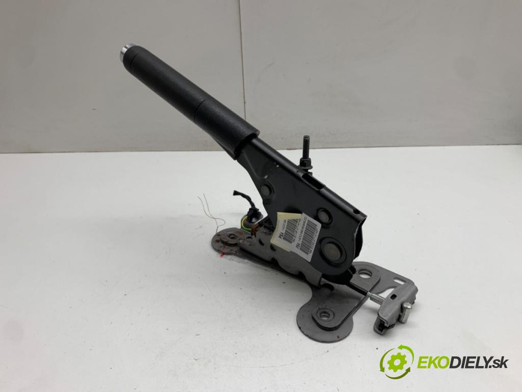 CITROEN C3 III liftback 2022 61 kW 1.2 PureTech 82 1199 kulisa brzdy ruční brzdy 98062965ZD